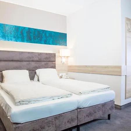 Отель Neue Post