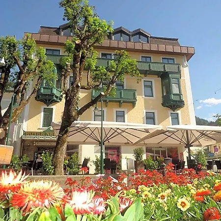 Neue Post Hotel 3*