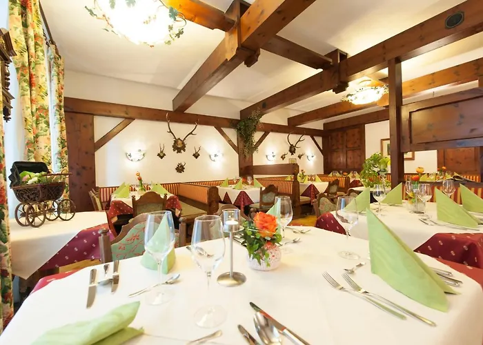 Neue Post 3* Шладминг