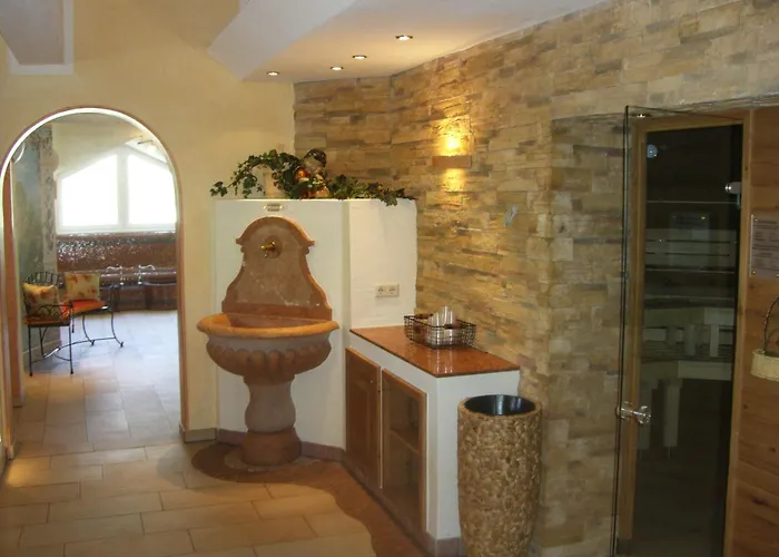 Neue Post Отель 3*